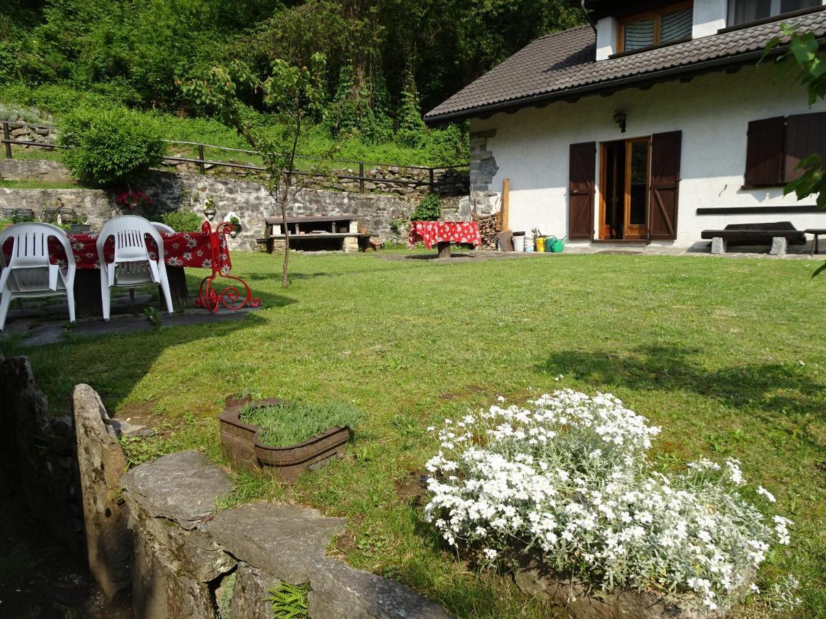 Casa Zizi Villa Crodo Luaran gambar